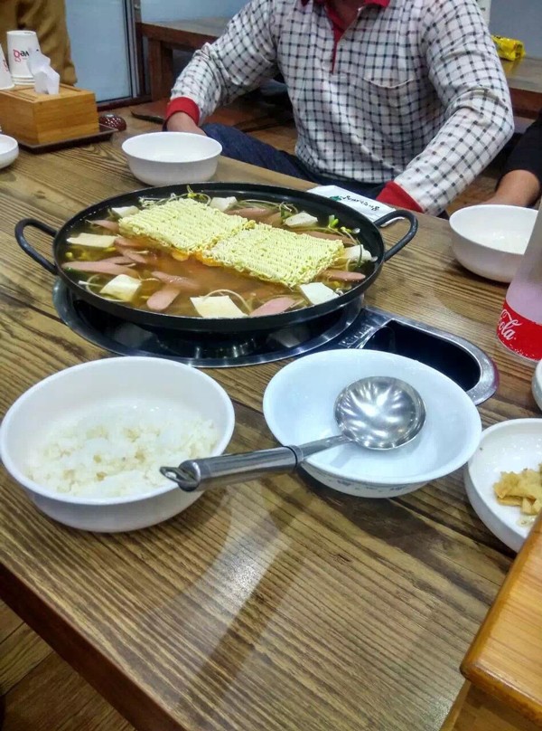 高端拉床,專(zhuān)用機(jī)床,內(nèi)拉床,外拉床,數(shù)控機(jī)床,自動(dòng)化生產(chǎn)線(xiàn),工業(yè)機(jī)器人