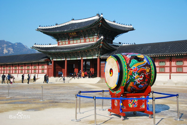 高端拉床,專(zhuān)用機(jī)床,內(nèi)拉床,外拉床,數(shù)控機(jī)床,自動(dòng)化生產(chǎn)線(xiàn),工業(yè)機(jī)器人