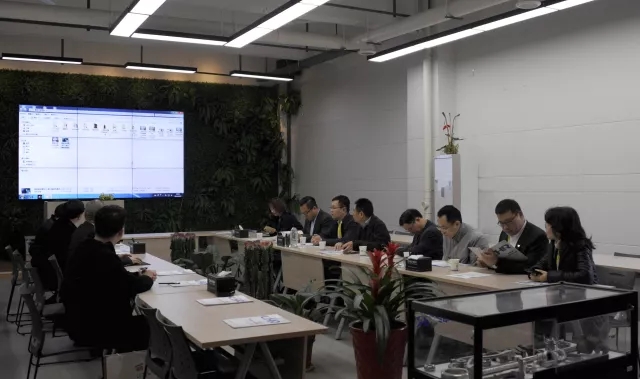 高端拉床,專用機床,內拉床,外拉床,數(shù)控機床,自動化生產線,工業(yè)機器人,拉床,拉刀,自動化