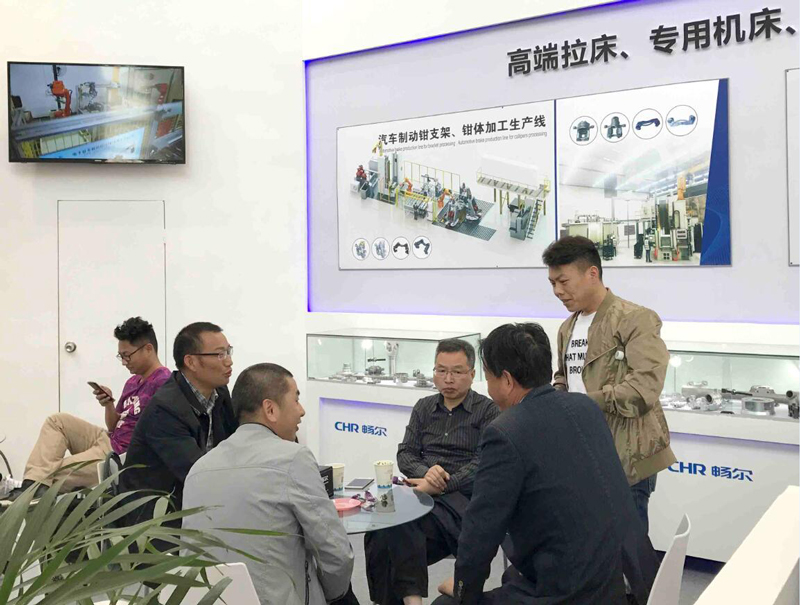 高端拉床,專用機(jī)床,內(nèi)拉床,外拉床,數(shù)控機(jī)床,自動化生產(chǎn)線,工業(yè)機(jī)器人,拉床,拉刀,自動化