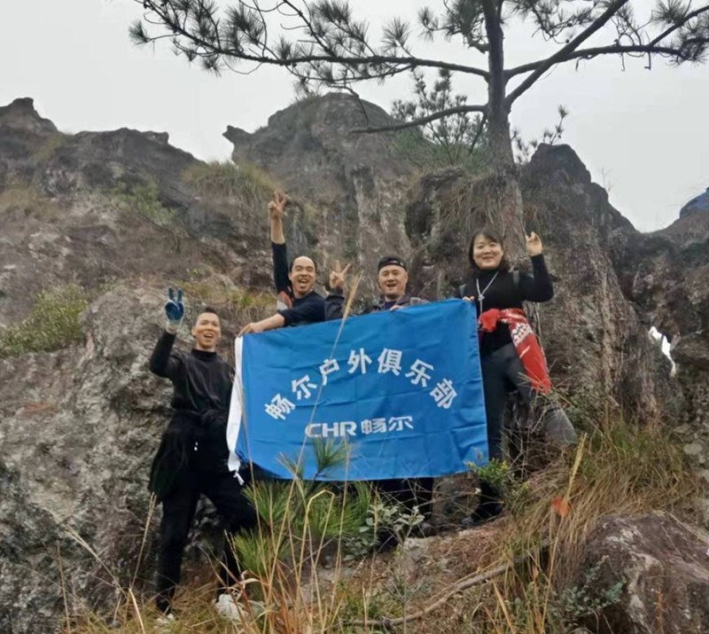 拉床,拉刀,自動化,高端拉床,專用機床,內拉床,外拉床,數(shù)控機床,自動化生產(chǎn)線,工業(yè)機器人